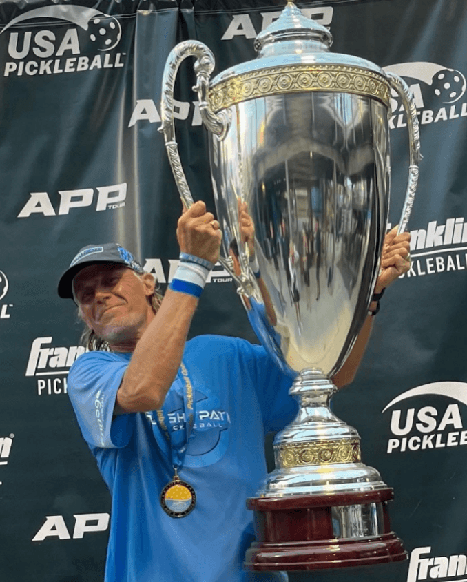 Mattias Johansson playing pickleball